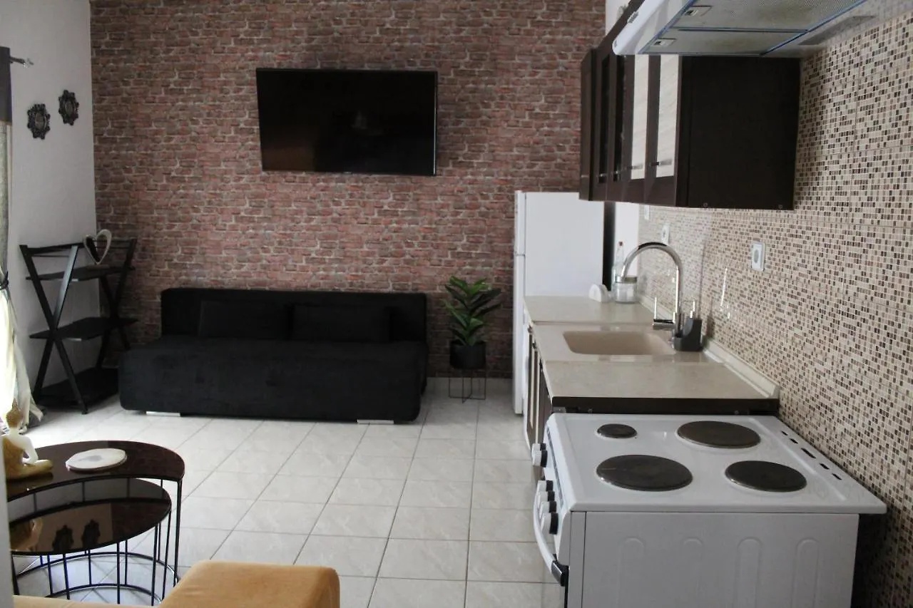 Aparthotel Azure Bliss Suites Nikiti