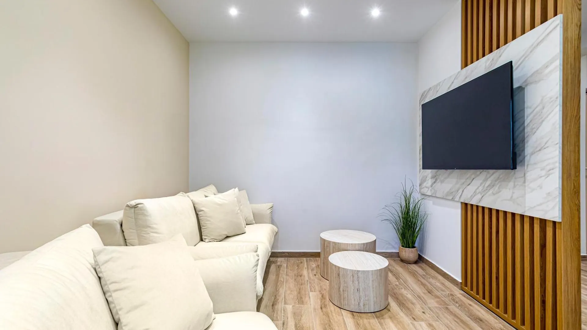 Azure Bliss Suites Nikiti