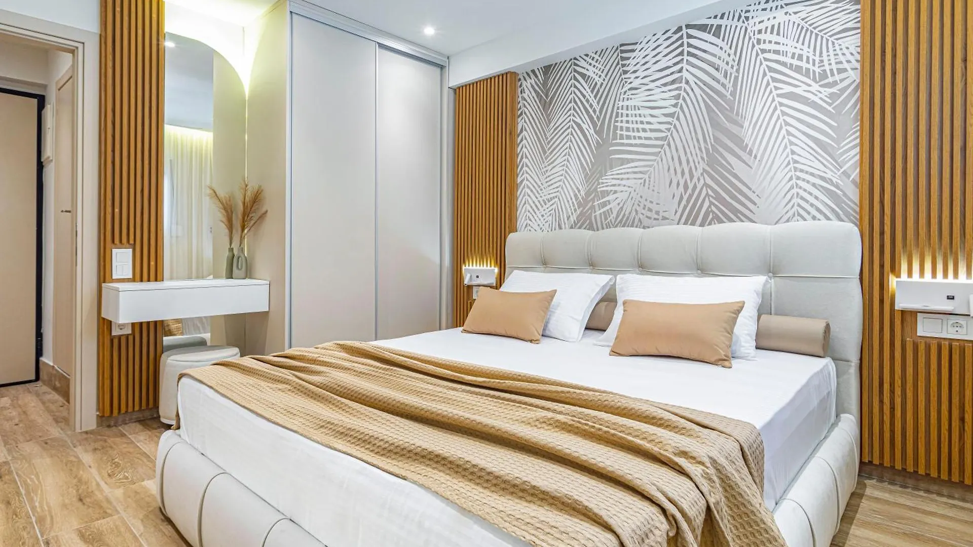 Azure Bliss Suites Nikiti  Aparthotel