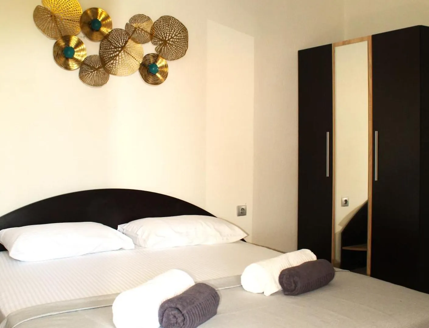 Aparthotel Azure Bliss Suites Nikiti  Greece